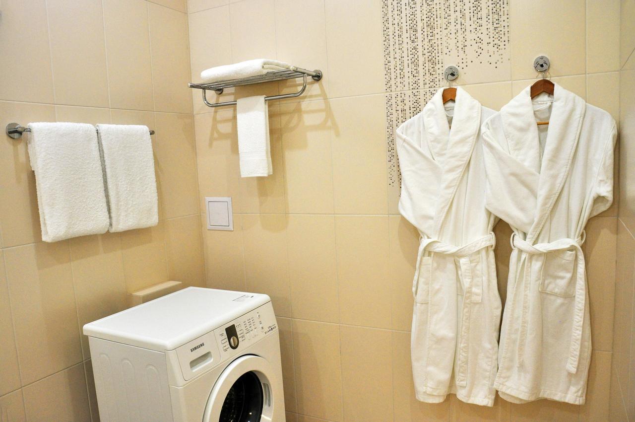 Comfort Apartments - Beautiful Suite By The Park Grodno Eksteriør bilde